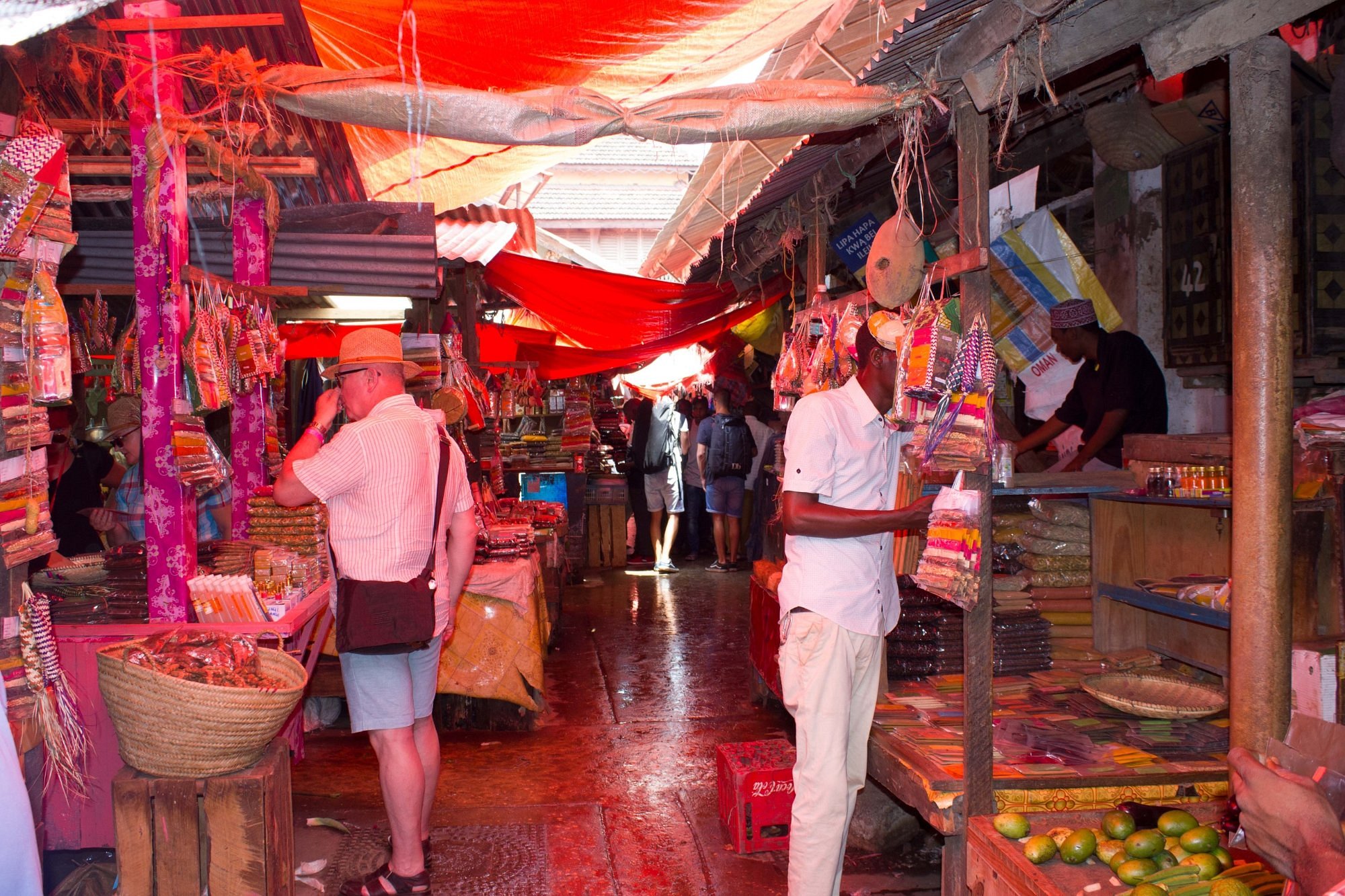 Cover Image for Where to Buy Authentic Souvenirs in Zanzibar: Best Shops, Markets & Artisan Spots